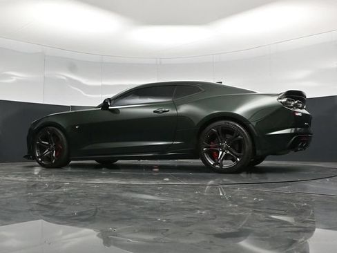 Used 2020 Chevrolet Camaro SS RWD image 58