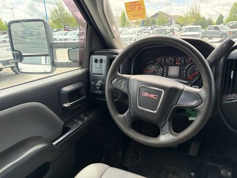 Used 2016 GMC Sierra 2500 4x4 Crew Cab w/ Sierra Convenience Package image 16