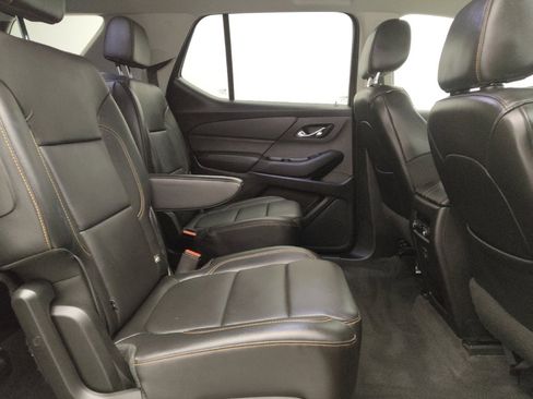 Used 2019 Chevrolet Traverse LT image 19