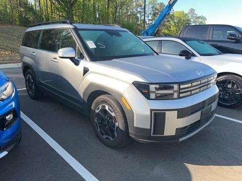 Used 2024 Hyundai Santa Fe SEL image 9