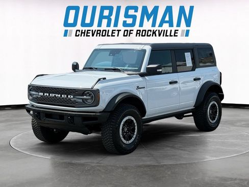 Used 2023 Ford Bronco Badlands AWD/4WD image 2