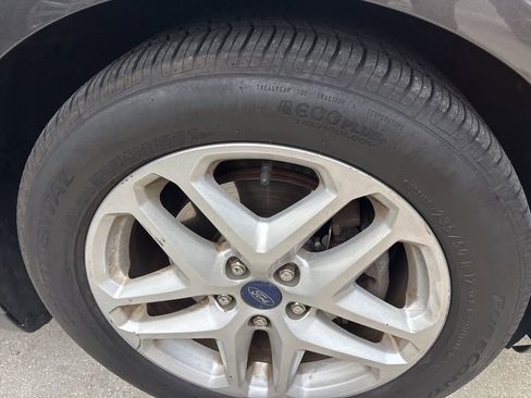 Used 2015 Ford Fusion SE image 6