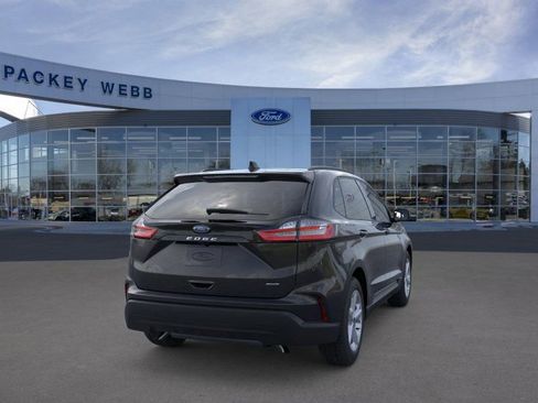 New 2024 Ford Edge SE image 8