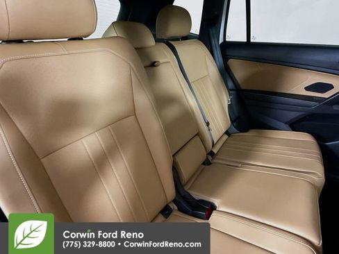 Used 2024 Volkswagen Tiguan SE image 26