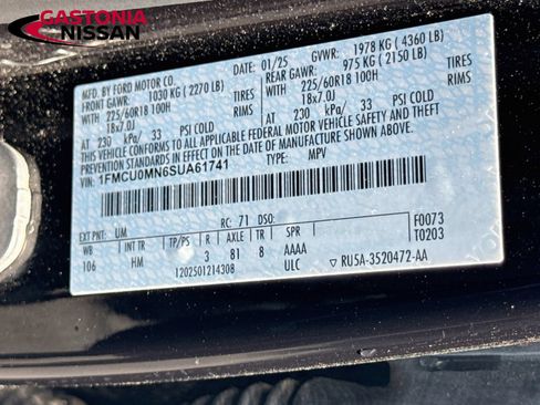 Used 2025 Ford Escape ST-Line FWD image 38