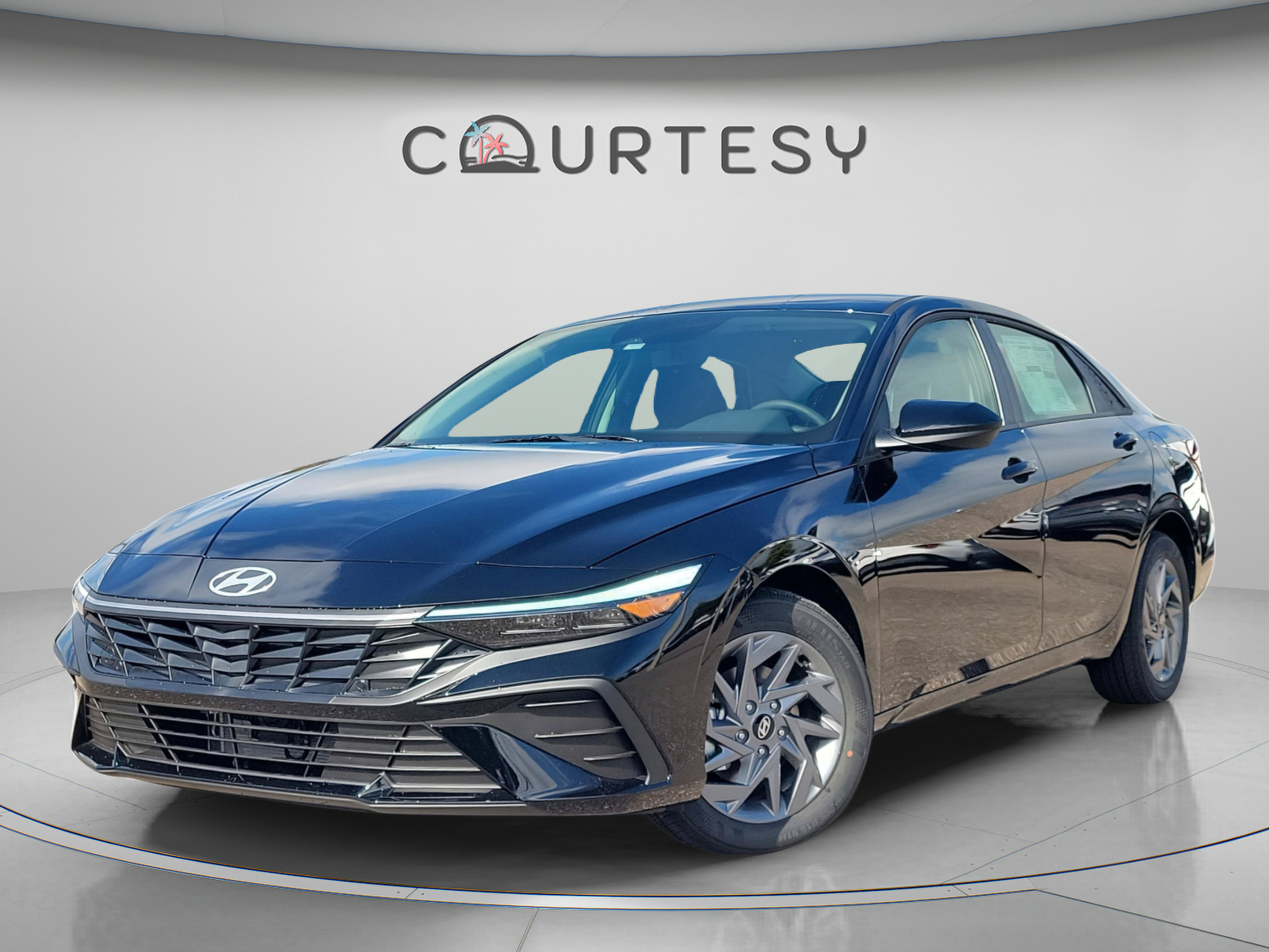 New 2026 Hyundai Elantra Hybrid FWD image 3