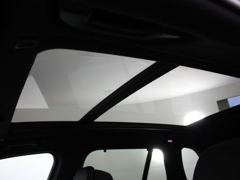 New 2026 BMW X5 xDrive40i w/ M Sport Package image 14