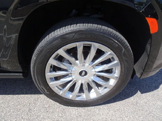 Used 2022 Cadillac Escalade Premium Luxury w/ Performance Package AWD/4WD image 36