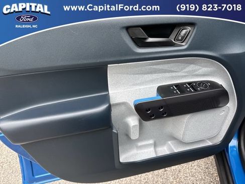 Certified 2025 Ford Maverick XLT w/ XLT Luxury Package AWD/4WD image 20