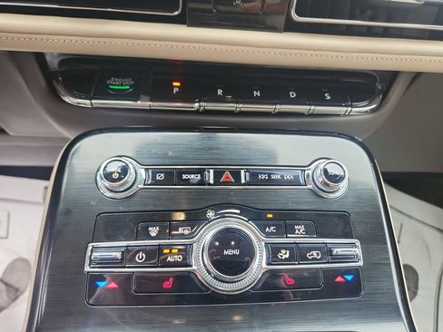 Used 2021 Lincoln Nautilus AWD w/ Equipment Group 101A image 15