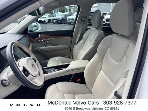 Used 2021 Volvo XC90 T6 Momentum w/ Climate Package AWD/4WD image 7