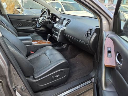 Used 2009 Nissan Murano LE AWD/4WD image 16