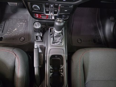 New 2026 Jeep Wrangler Unlimited Rubicon image 18