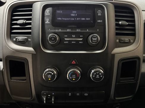 Used 2015 RAM 2500 Tradesman w/ Chrome Appearance Group AWD/4WD image 8