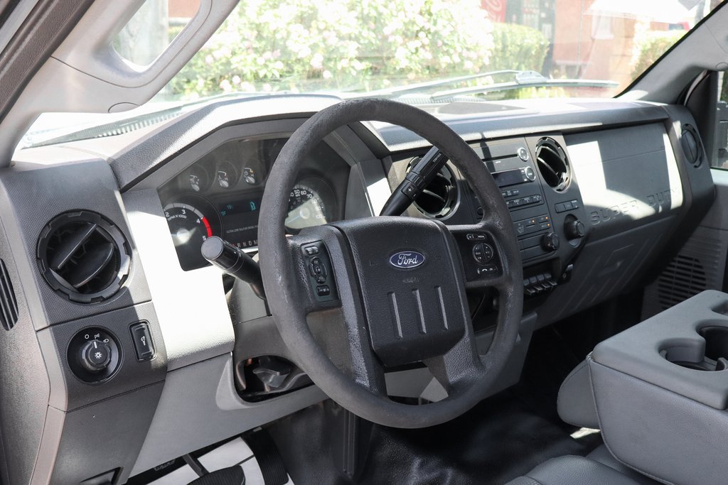 Used 2016 Ford F550 2WD Regular Cab Super Duty image 16