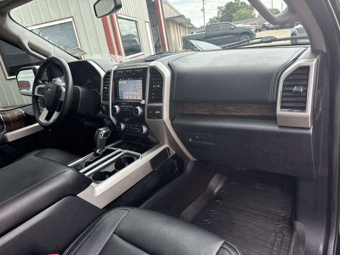 Used 2019 Ford F150 Lariat w/ Equipment Group 502A Luxury image 12