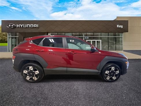 Used 2025 Hyundai Kona SEL image 4