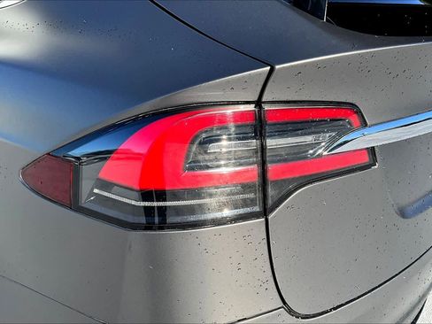 Used 2019 Tesla Model X Performance image 27