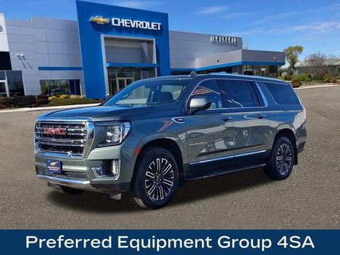 Used 2023 GMC Yukon XL SLT image 4