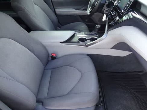 Used 2023 Toyota Camry LE FWD image 13