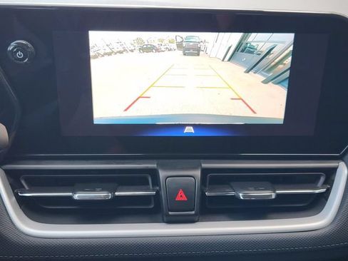 Used 2025 Chevrolet TrailBlazer LS w/ LS Convenience Package FWD image 6
