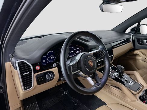 Certified 2019 Porsche Cayenne image 4