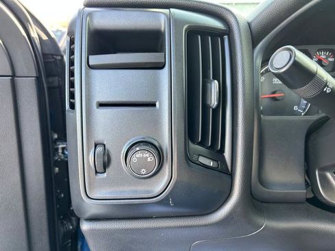 Used 2017 Chevrolet Silverado 1500 W/T w/ Trailering Package image 19