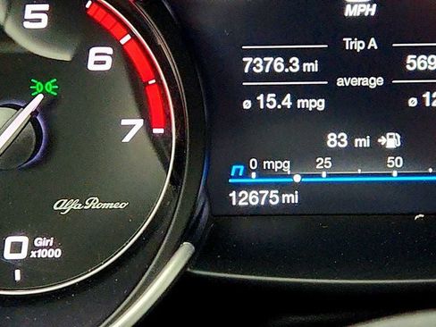 Used 2022 Alfa Romeo Giulia Veloce image 16