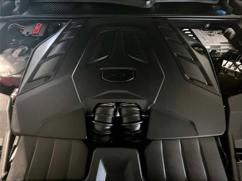 Used 2025 Porsche Cayenne GTS image 24