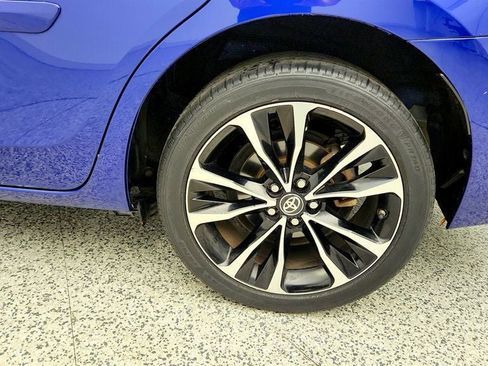 Used 2017 Toyota Corolla SE w/ Body Protection Package FWD image 9