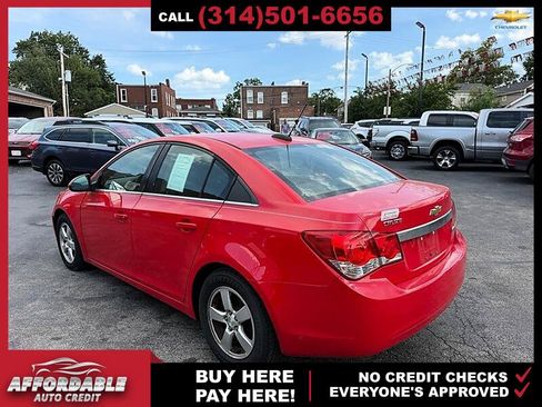 Used 2016 Chevrolet Cruze LT w/ Sun And Sound Package FWD image 3