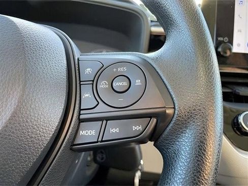 Used 2023 Toyota Corolla LE image 86