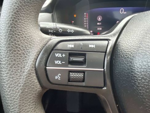 Used 2025 Honda Accord SE image 22
