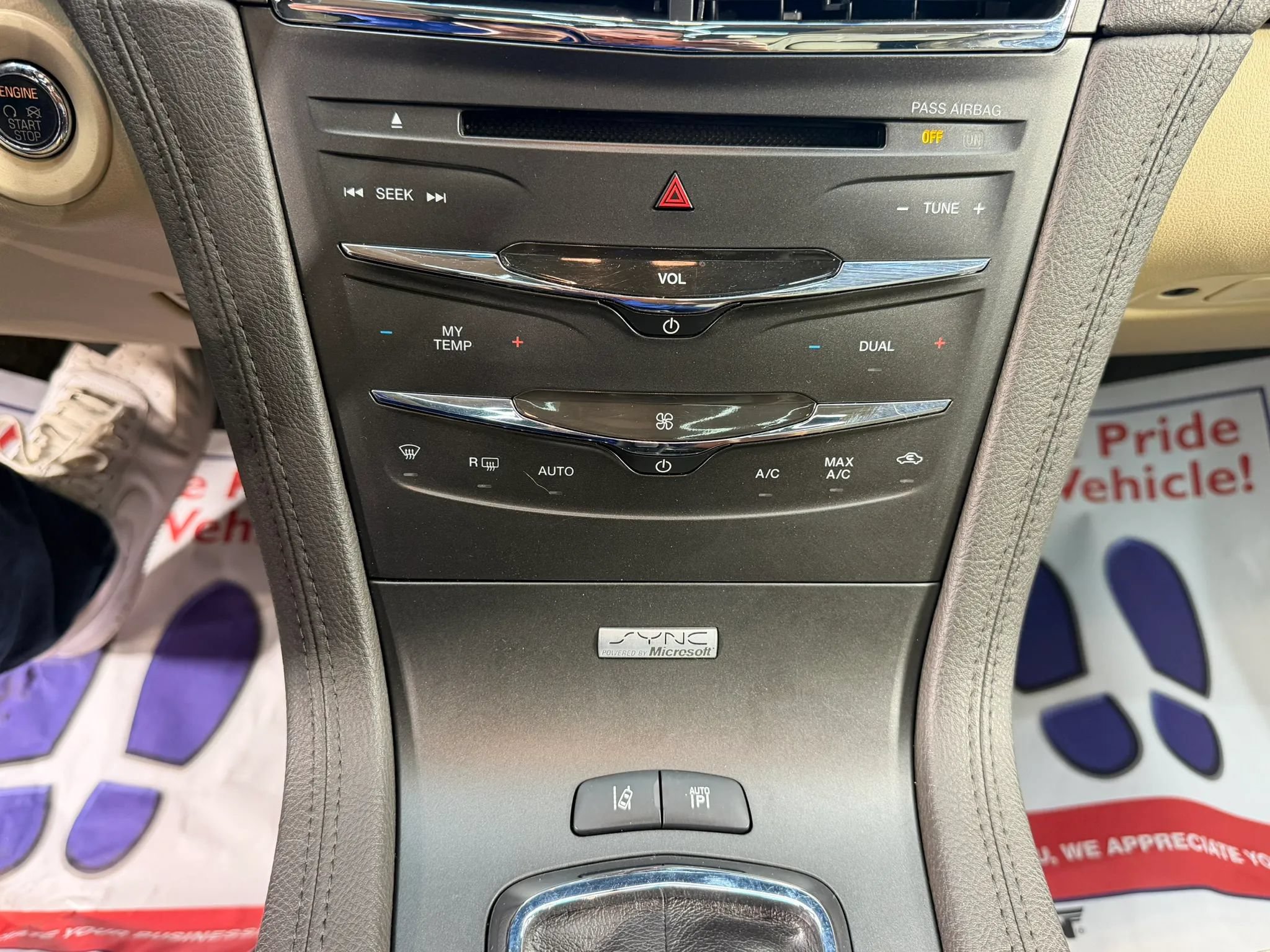 Used 2014 Lincoln MKT AWD w/ Equipment Group 201A image 26