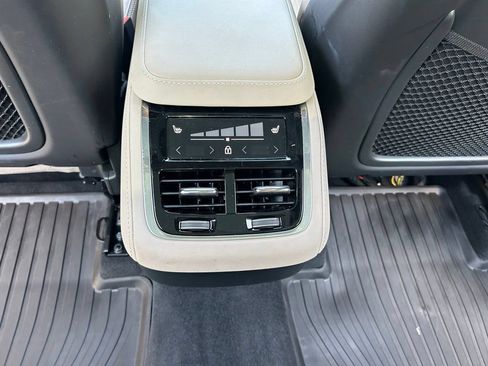 Used 2026 Volvo XC90 B6 Ultra w/ Protection Package AWD/4WD image 53