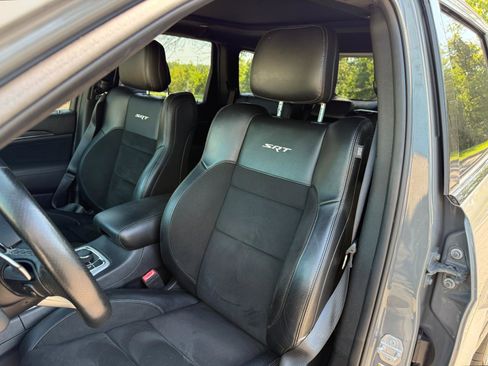 Used 2019 Jeep Grand Cherokee SRT w/ Trailer Tow Group IV image 12