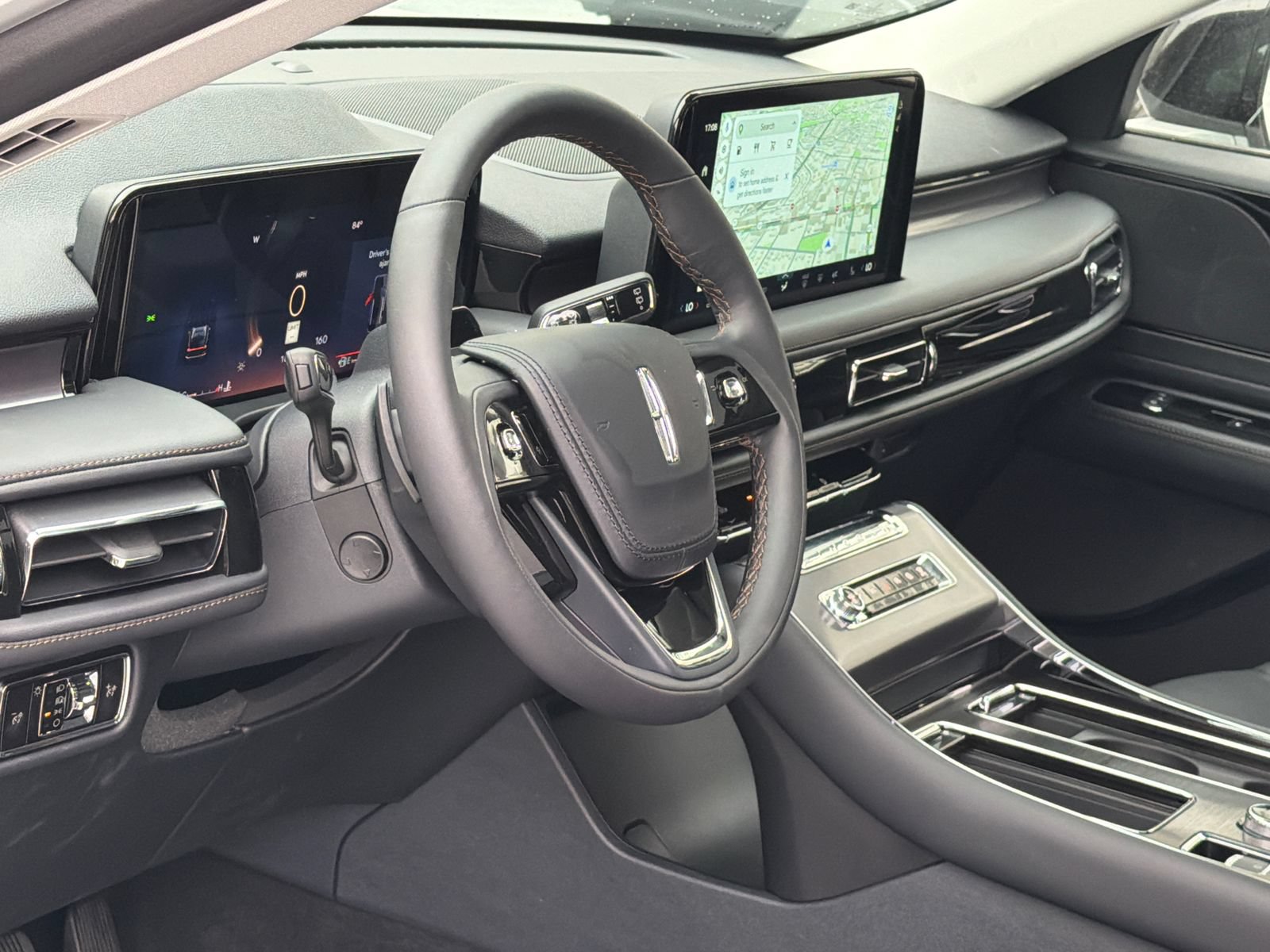 New 2027 Lincoln Aviator AWD w/ Jet Appearance Package image 16