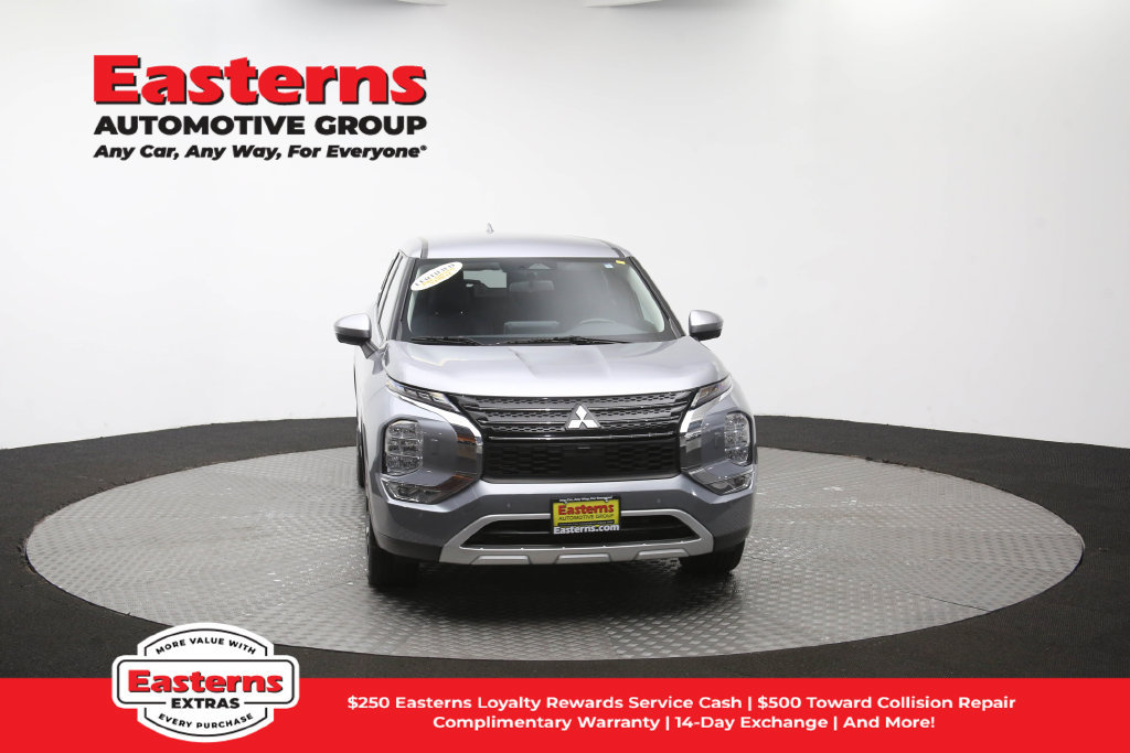 Used 2024 Mitsubishi Outlander SE AWD/4WD image 53