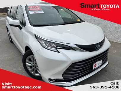 Certified 2021 Toyota Sienna Limited