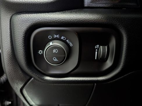 Used 2026 RAM 2500 Big Horn AWD/4WD image 20