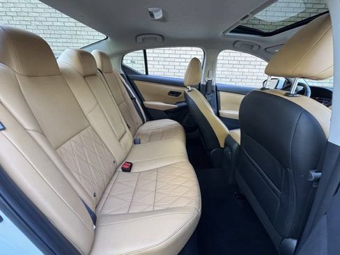 Used 2025 Nissan Sentra SV w/ SV Premium Package FWD image 21