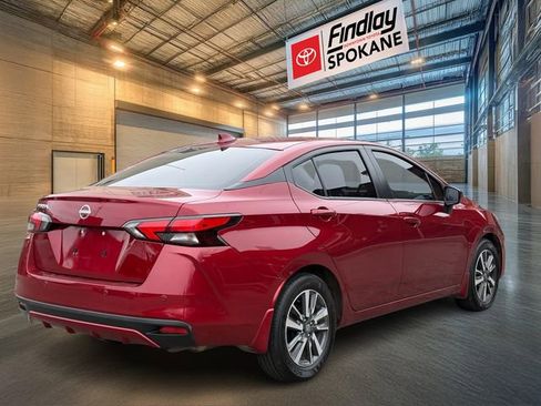 Used 2025 Nissan Versa SV image 4