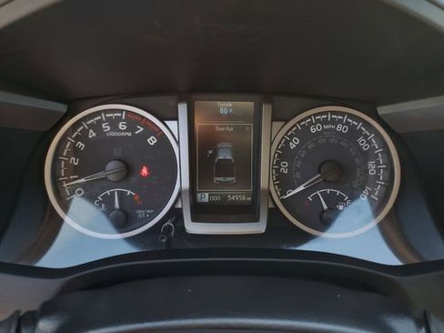 Used 2022 Toyota Tacoma SR5 image 31