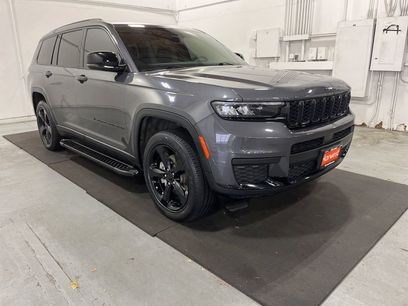 Used 2023 Jeep Grand Cherokee L Laredo