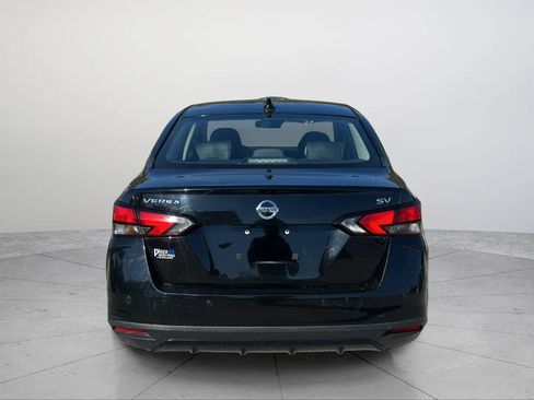 Used 2021 Nissan Versa SV FWD image 12