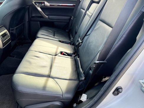 Used 2010 Lexus GX 460 image 6