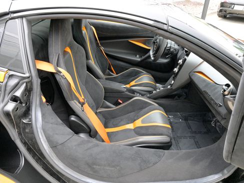 Used 2020 McLaren 720S Performance image 40