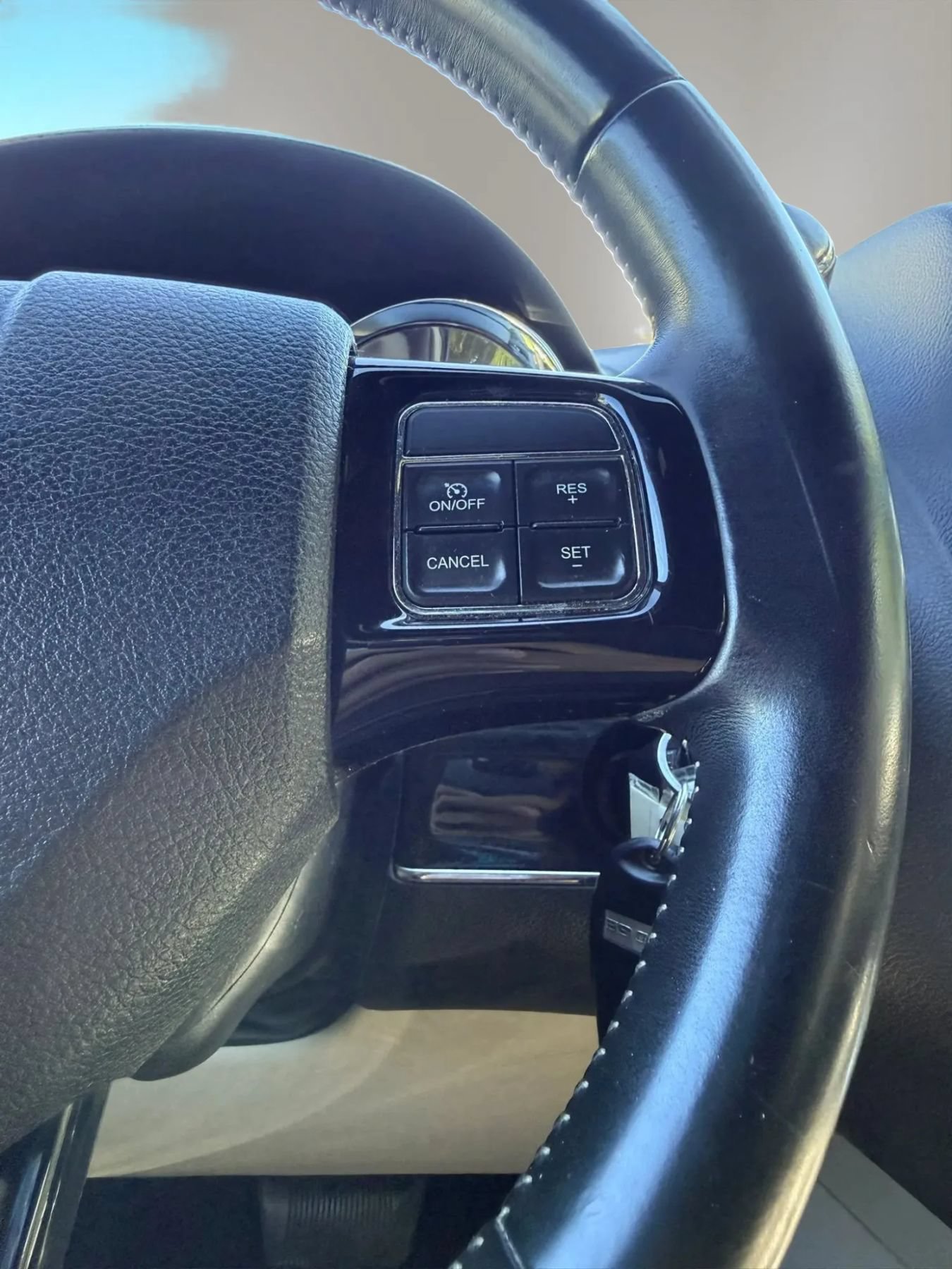 Used 2017 Dodge Grand Caravan SXT FWD image 14