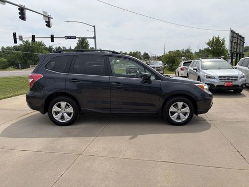Used 2014 Subaru Forester 2.5i Limited AWD/4WD image 4