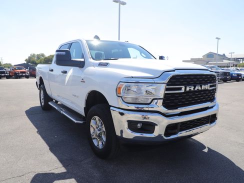 Used 2023 RAM 3500 Big Horn w/ Level 1 Equipment Group image 4